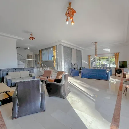 וילה Detached Luxurious And Peaceful Vacation Getaway אלאניה