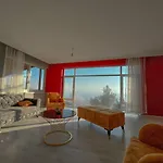Detached Luxurious And Peaceful Vacation Getaway Вилла