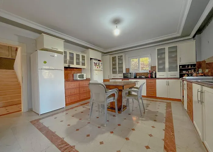 Detached Luxurious And Peaceful Vacation Getaway Willa